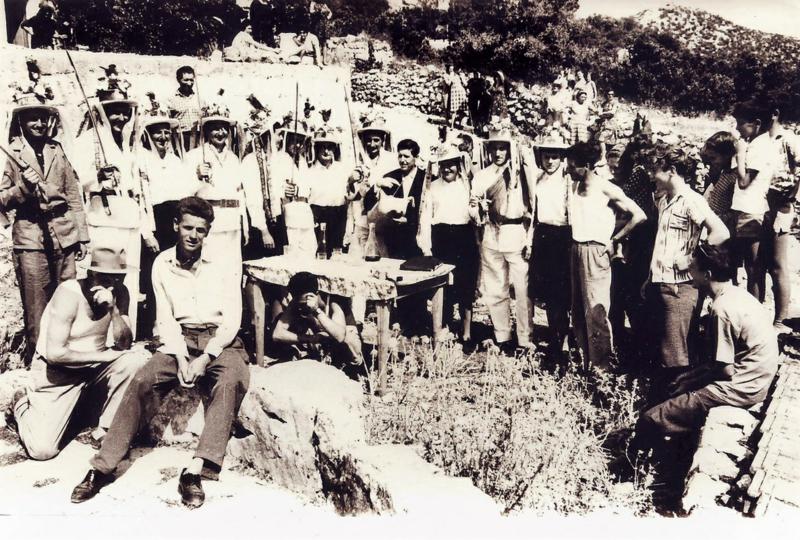 7.-Bijeli-maškari-iz-Putnikovića,-1964.,-KUD-Putniković,-prikupila-Valentina-Vitković-(2)